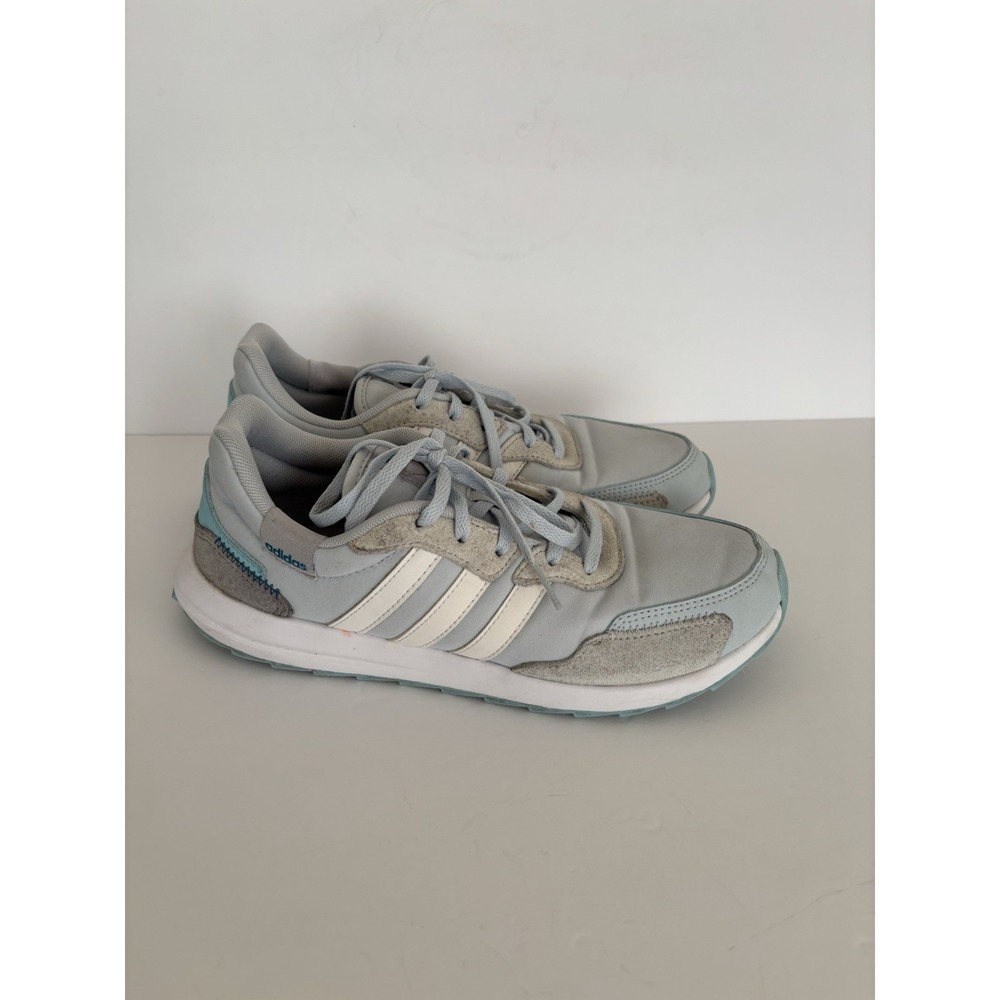 Adidas Retrorun - Blue and White -  Women's Size 7.5 Athletic Shoes